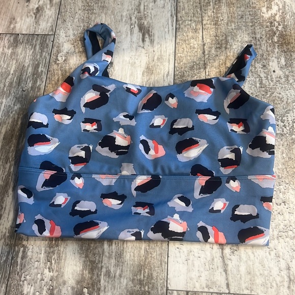 Like new sports bra - Picture 1 of 2